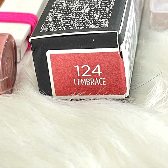 Bold & Beautiful Beauty Set of 8 - Picture 4 of 7